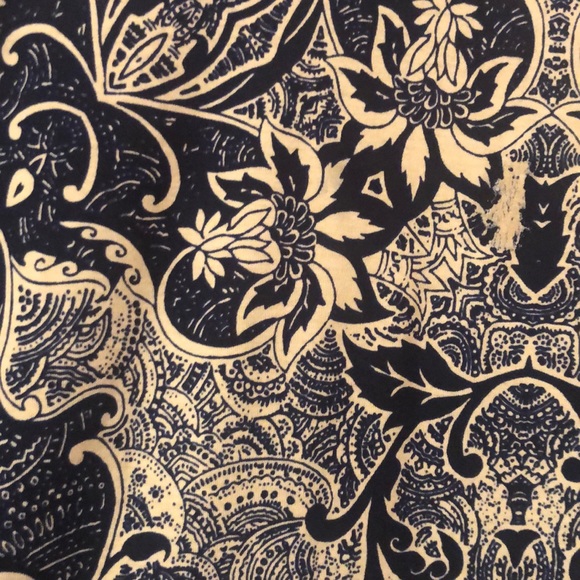 LuLaRoe Randy - Picture 2 of 5